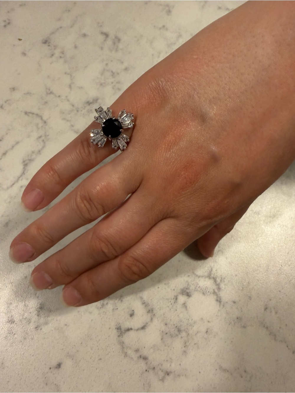 Elegant Sapphire ring (Sz 6)